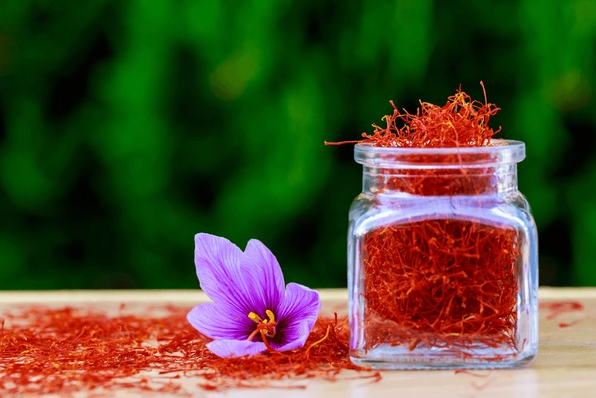 DRIED SAFFRON PETALS